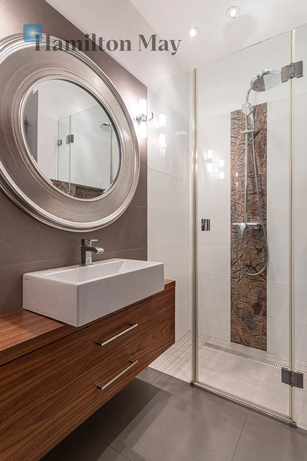 Subregion: Stary Mokotów Distance to centre: 2.95 km Level: 4 Price: 13000 PLN Bedrooms: 2 Bathrooms: 2 - slider
