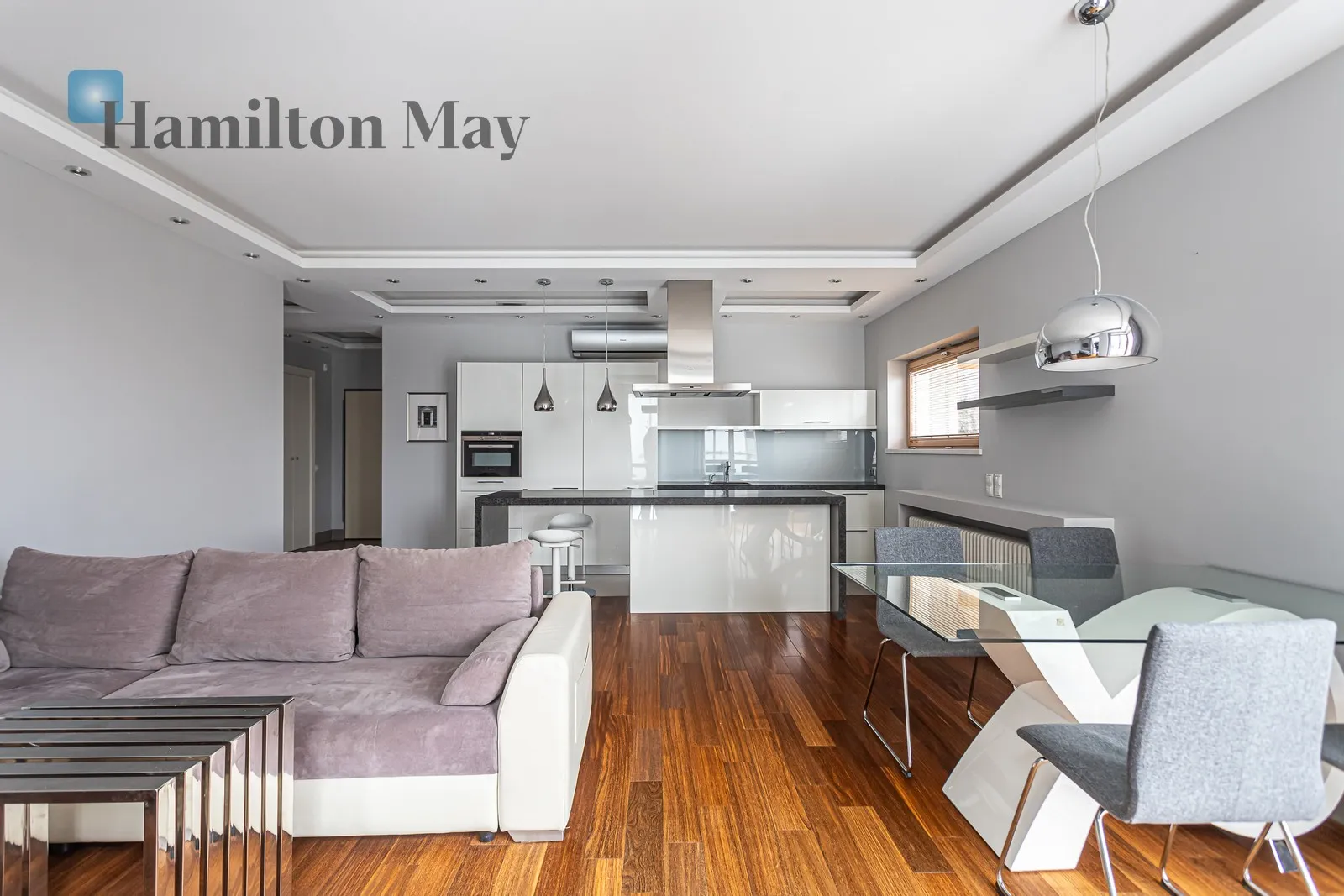 City: Warszawa Street: Ludwika Narbutta Region: Mokotów Subregion: Stary Mokotów Distance to centre: 2.95 km Level: 4 Price: 13000 PLN Bedrooms: 2 - slider