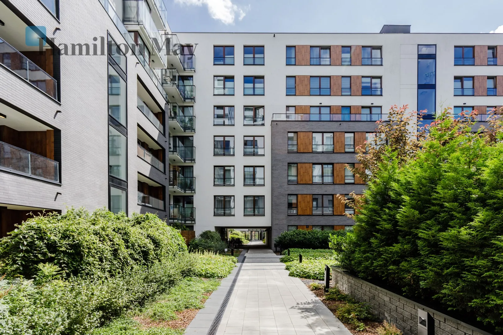 City: Warszawa Street: Siedmiogrodzka Region: Wola Subregion: Czyste Distance to centre: 2.4 km Level: 6 Price: 5000 PLN - slider