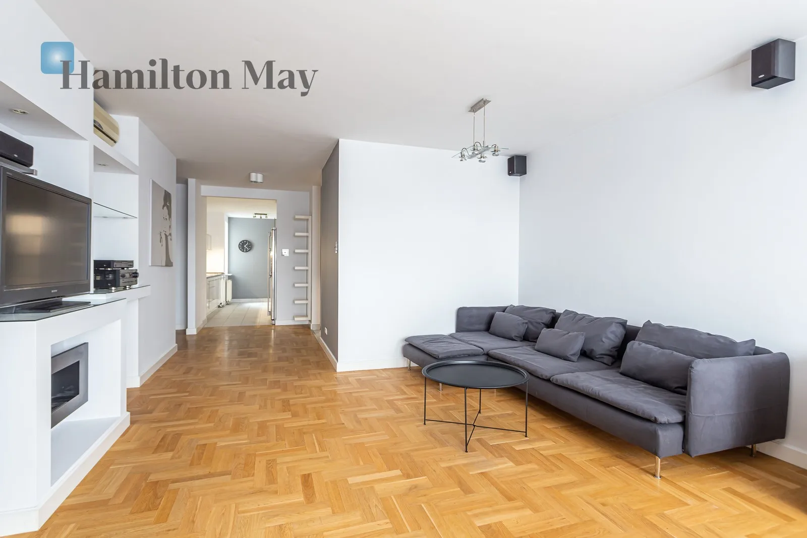 City: Warszawa Street: aleja Jana Pawła II Region: Śródmieście Subregion: Muranów Distance to centre: 3.28 km Level: 4 Price: 7200 PLN Bedrooms: 2 Bathrooms: 2 Size: 89m2 Price/m2: 81 PLN - slider