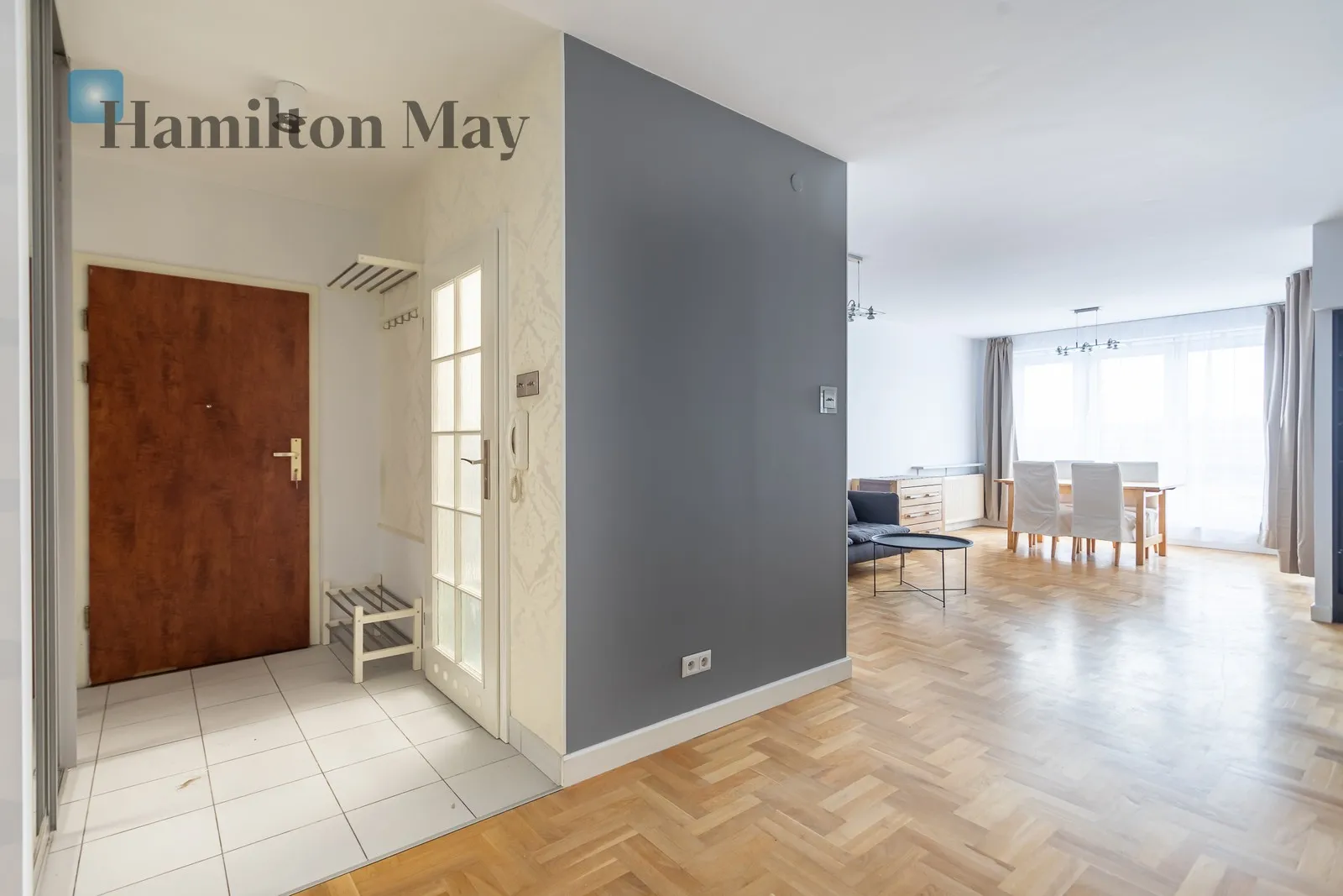 Region: Śródmieście Subregion: Muranów Distance to centre: 3.28 km Level: 4 Price: 7200 PLN Bedrooms: 2 Bathrooms: 2 Size: 89m2 - slider