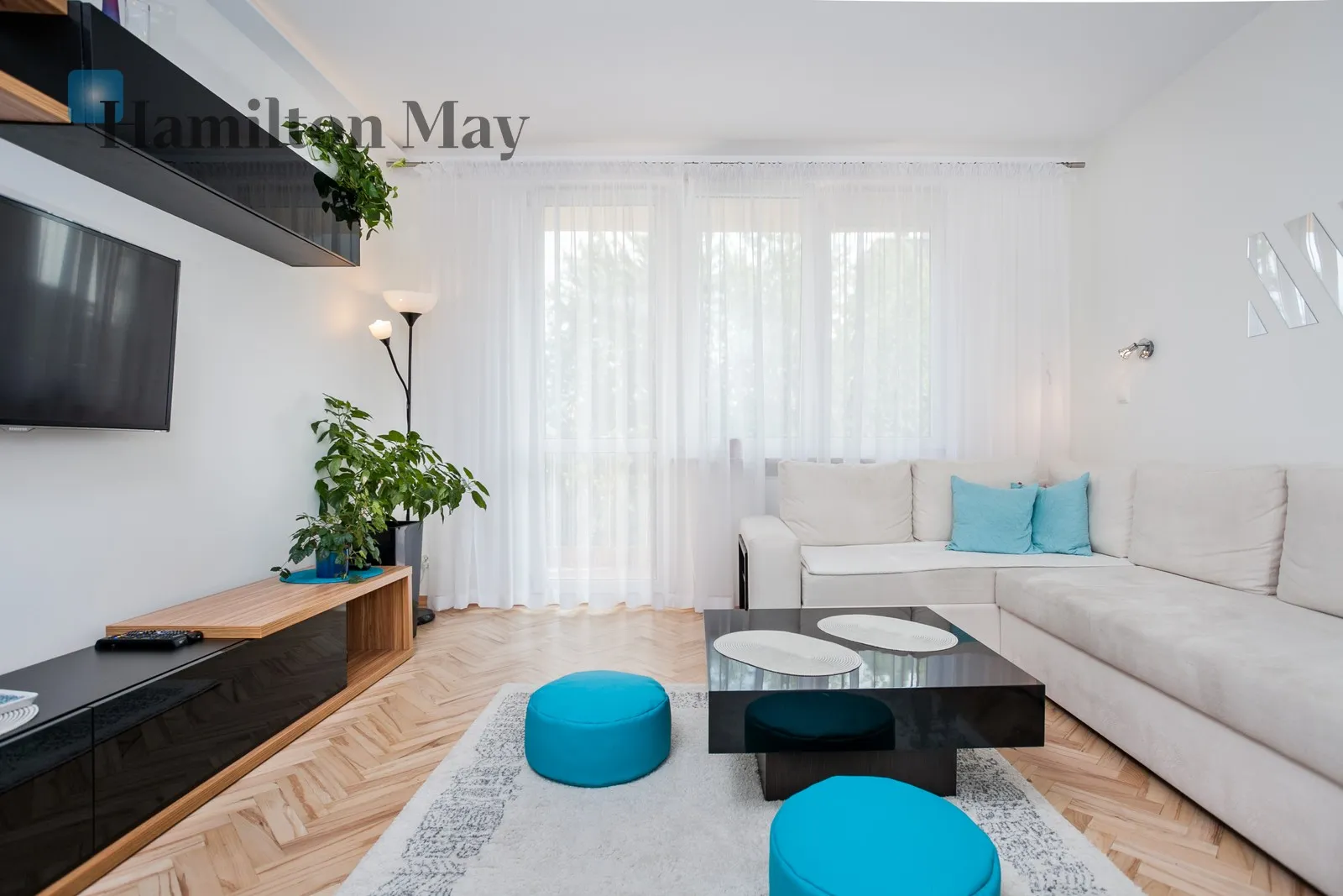 Street: płk. Francesco Nullo Region: Grzegórzki Distance to centre: 2 km Level: 4 Price: 3000 PLN Bedrooms: 1 Bathrooms: 1 Size: 49m2 Price/m2: 61 PLN - slider