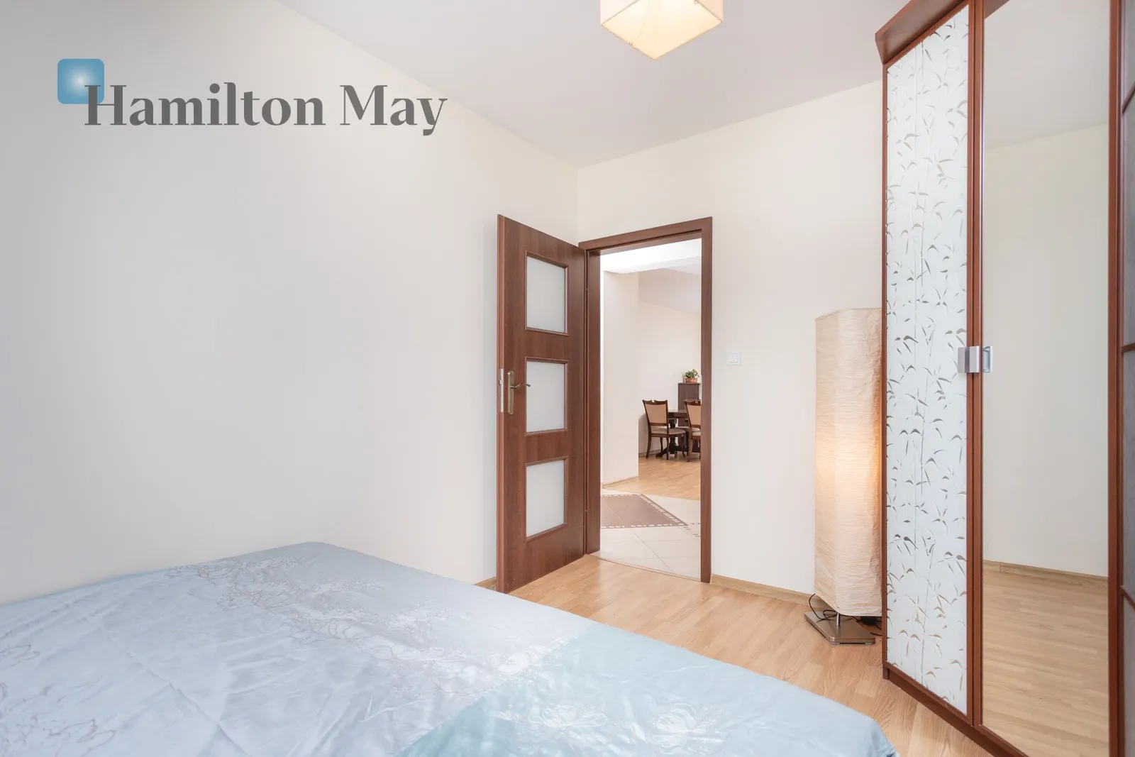 Street: Starego Dębu Region: Prądnik Biały Subregion: Bronowice Wielkie Distance to centre: 6.57 km Level: 1 Price: 3000 PLN Bedrooms: 2 - slider