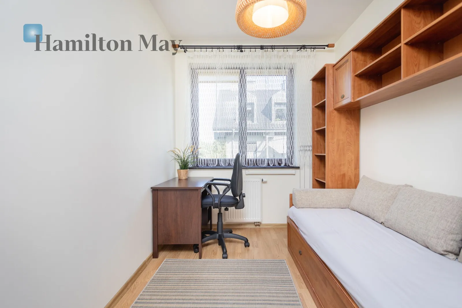 Subregion: Bronowice Wielkie Distance to centre: 6.57 km Level: 1 Price: 3000 PLN Bedrooms: 2 Bathrooms: 1 Size: 62m2 - slider