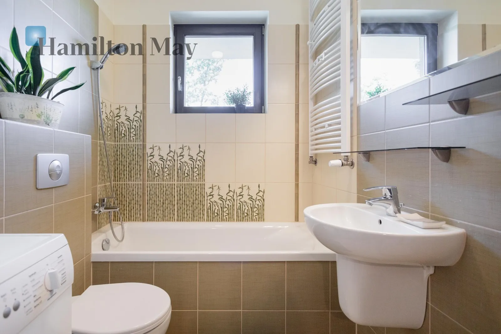 Region: Prądnik Biały Subregion: Bronowice Wielkie Distance to centre: 6.57 km Level: 1 Price: 3000 PLN Bedrooms: 2 - slider