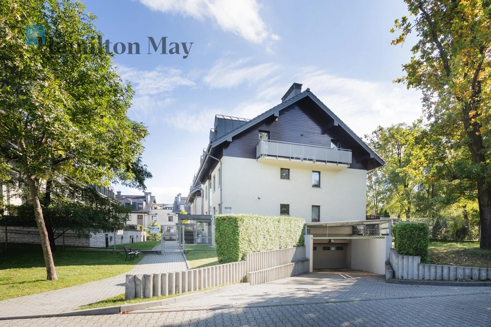 Level: 1 Price: 3000 PLN Bedrooms: 2 Bathrooms: 1 Size: 62m2 Price/m2: 48 PLN - slider