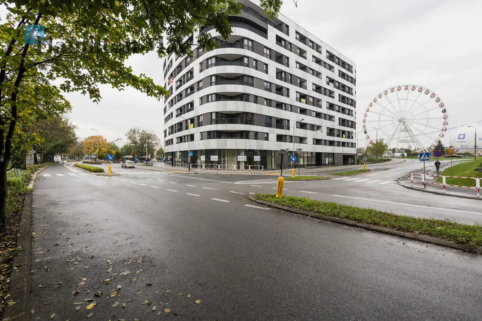 Price: 3100 PLN Bedrooms: 1 Bathrooms: 1 Size: 48m2 Price/m2: 65 PLN - slider