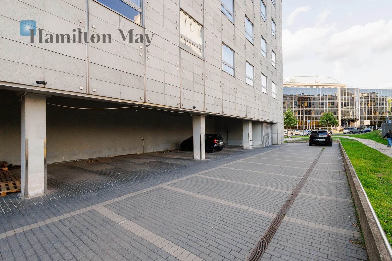 Price: 4220000 PLN Bedrooms: null Bathrooms: null Plot size: nullm2 Layout: null - slider