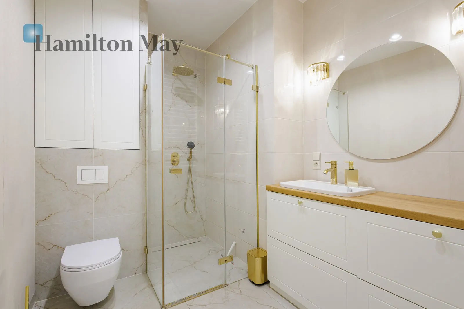 City: Warszawa Street: Grochowska Region: Praga-Południe Subregion: Grochów Distance to centre: 5.18 km Level: 3 Price: 5200 PLN Bedrooms: 2 Bathrooms: 1 - slider
