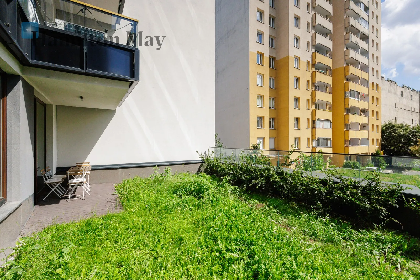 City: Warszawa Street: Ogrodowa Region: Wola Subregion: Mirów Distance to centre: 1.85 km Level: 1 - slider