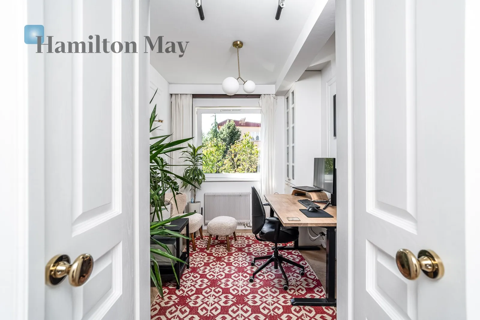 Distance to centre: 5.51 km Level: 1 Price: 1500000 PLN Bedrooms: 3 Bathrooms: 1 Size: 83m2 Price/m2: 18072 PLN - slider