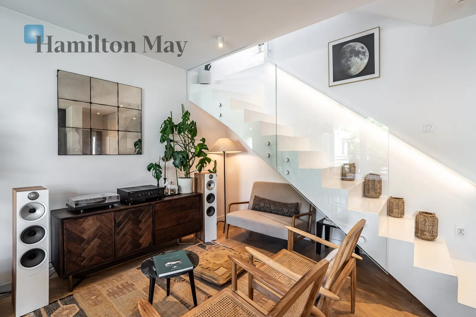 Region: Prądnik Biały Distance to centre: 5.51 km Level: 1 Price: 1500000 PLN Bedrooms: 3 Bathrooms: 1 Size: 83m2 Price/m2: 18072 PLN - slider