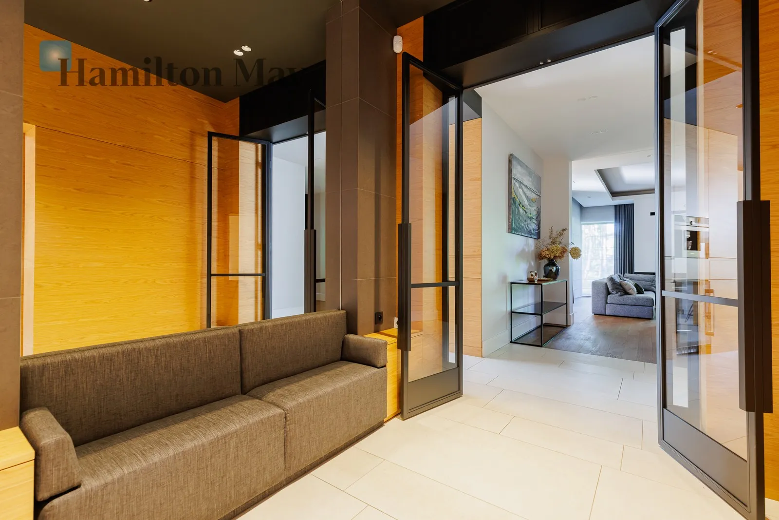 Price: 4900000 PLN Bedrooms: 4 Bathrooms: 3 - slider
