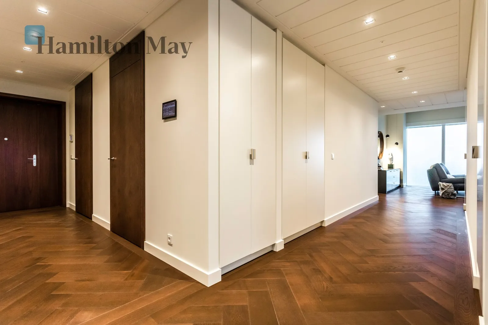 City: Warszawa Street: Złota Region: Śródmieście Subregion: Śródmieście Północne Distance to centre: 0.65 km - slider