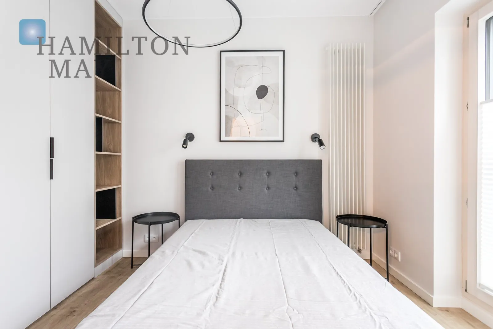 Street: Waliców Region: Wola Subregion: Mirów Distance to centre: 1.39 km Level: 3 Price: 4400 PLN Bedrooms: 1 Bathrooms: 1 Size: 35m2 - slider