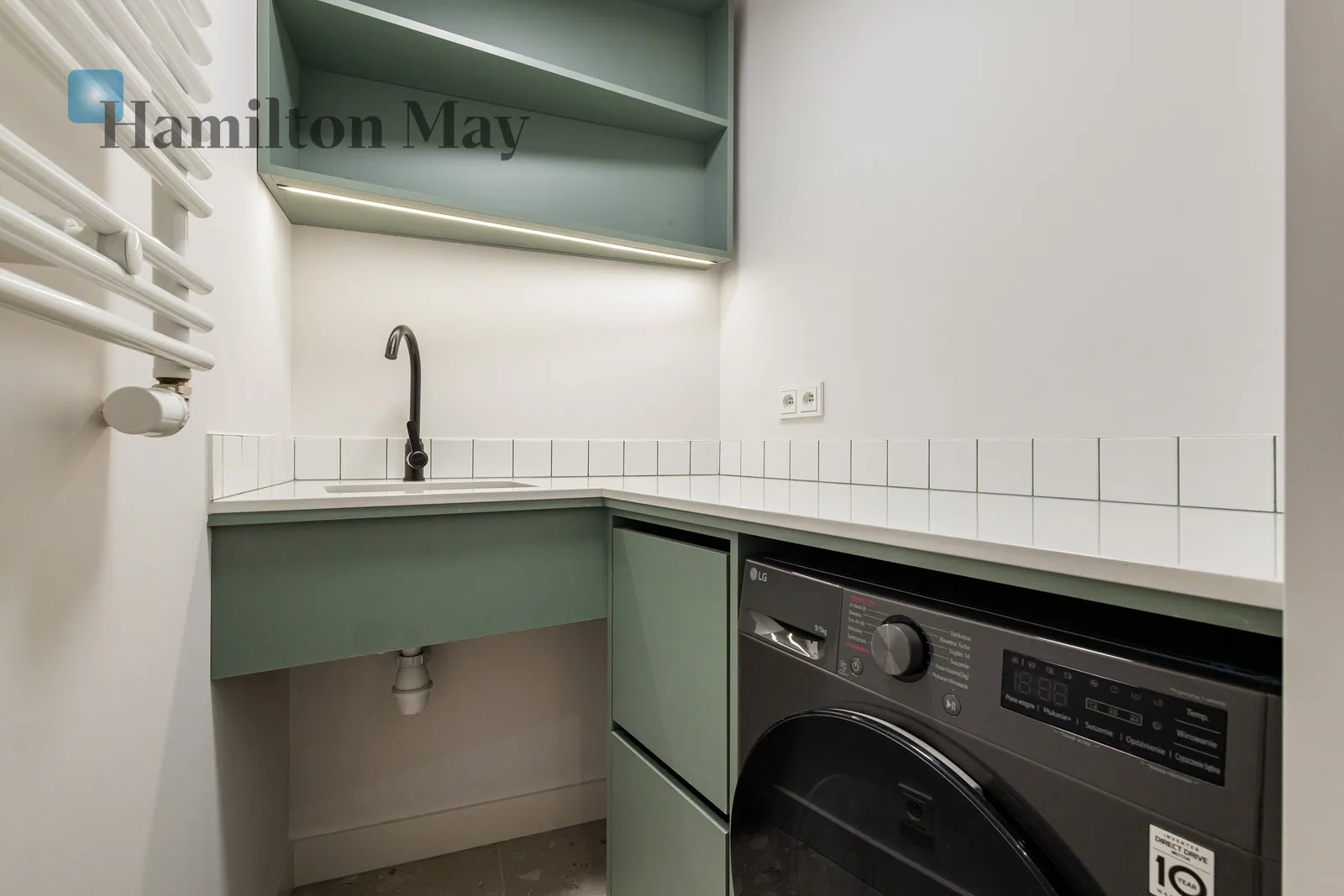 City: Warszawa Street: Stefana Okrzei Region: Praga-Północ Distance to centre: 2.76 km Level: 5 Price: 10800 PLN - slider