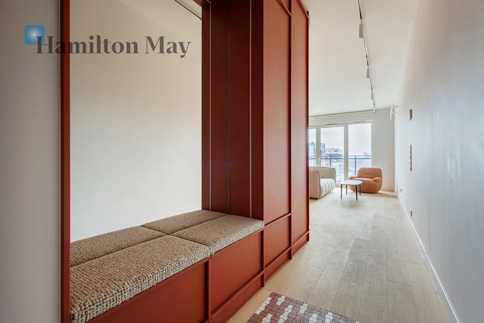 Street: Stefana Okrzei Region: Praga-Północ Subregion: Stara Praga Distance to centre: 2.76 km Level: 5 Price: 10800 PLN - slider