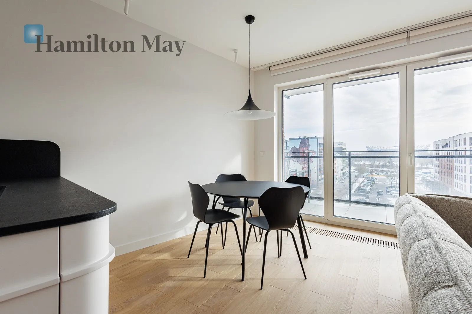 Street: Stefana Okrzei Region: Praga-Północ Subregion: Stara Praga Distance to centre: 2.76 km Level: 5 Price: 10800 PLN Bedrooms: 2 Bathrooms: 1 Size: 70m2 - slider