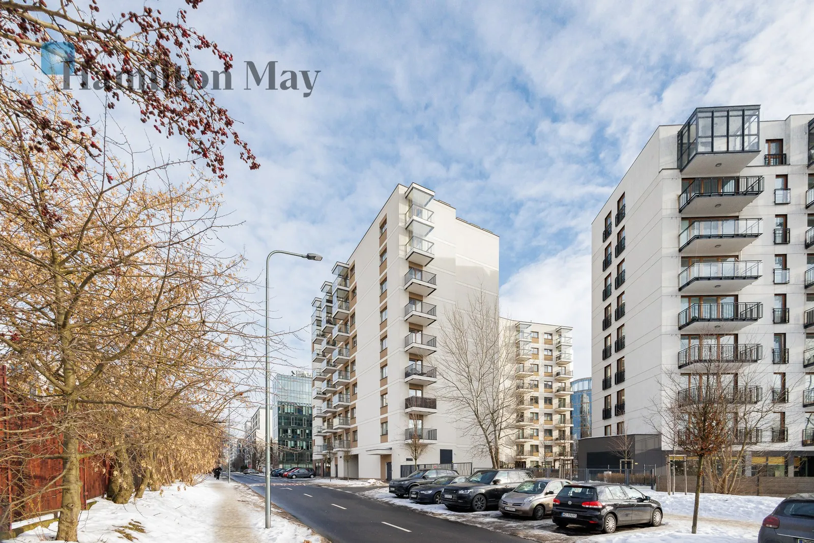 Distance to centre: 5.04 km Level: 8 Price: 3300 PLN Bedrooms: 0 Bathrooms: 1 Size: 30m2 - slider