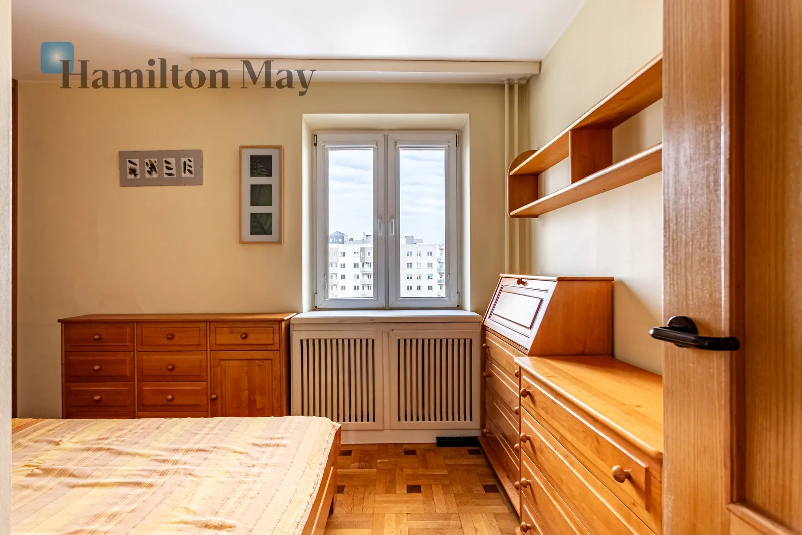 Ursynów, 3 pokoje przy metrze, 72 m², balkon i piwnica

 - slider