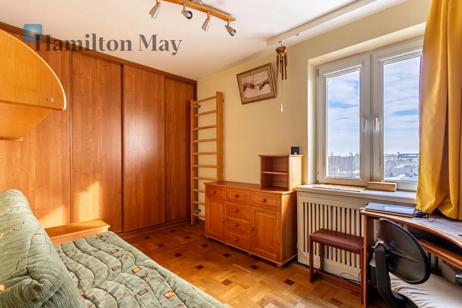 Ursynów, 3 pokoje przy metrze, 72 m², balkon i piwnica

 - slider