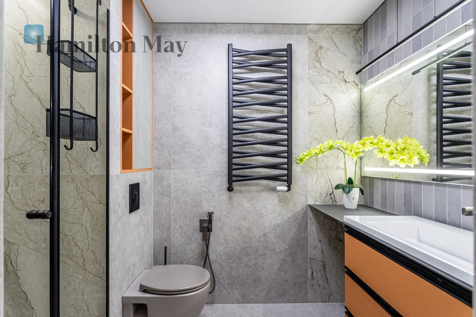 Subregion: Elsnerów Distance to centre: 7.1 km Level: 3 Price: 1100000 PLN Bedrooms: 1 Bathrooms: 1 Size: 54.12m2 Price/m2: 20325 PLN - slider