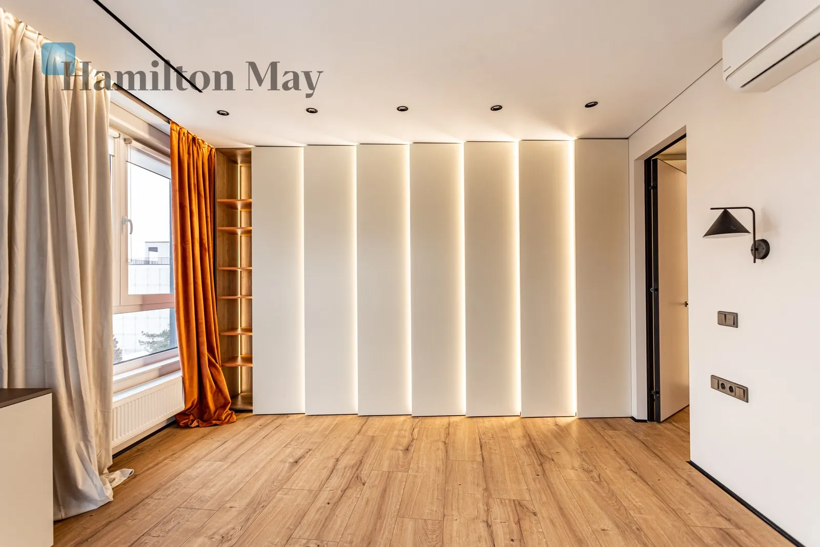 City: Warszawa Street: Janowiecka Region: Targówek Subregion: Elsnerów Distance to centre: 7.1 km Level: 3 - slider