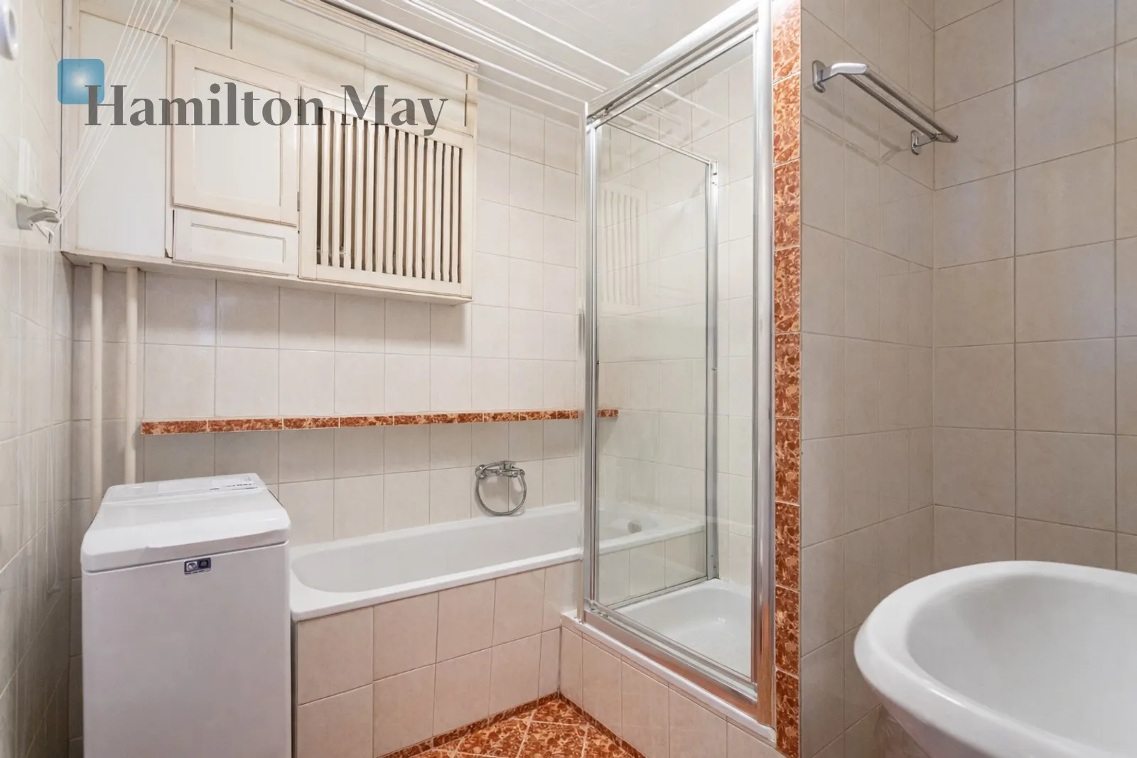 Ursynów, 3 pokoje przy metrze, 72 m², balkon i piwnica

 - slider