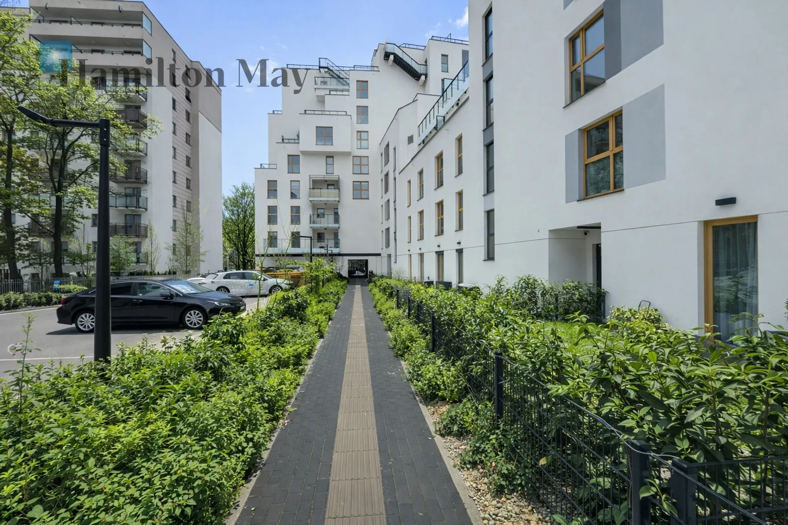 Subregion: Wawrzyszew Distance to centre: 8.36 km Price: 1283620 PLN Bedrooms: 2 Bathrooms: 1 - slider