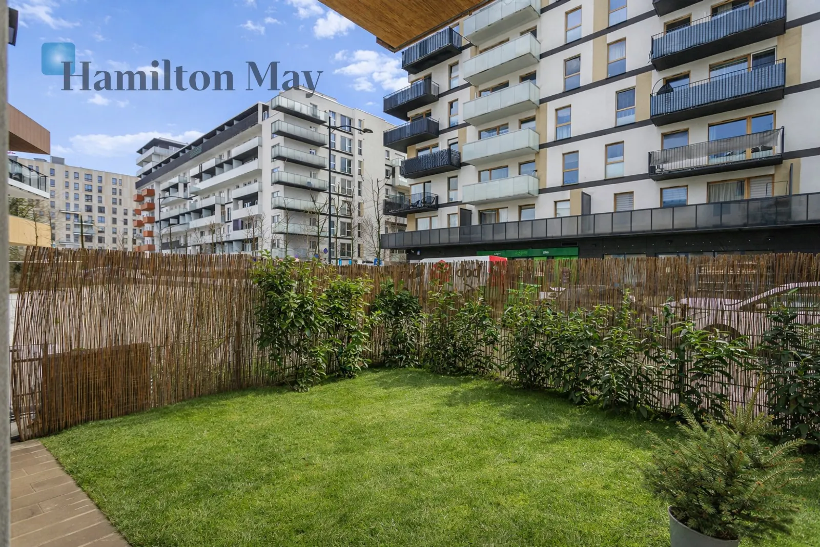 Price: 1283620 PLN Bedrooms: 2 Bathrooms: 1 Size: 49.37m2 Price/m2: 26000 PLN - slider