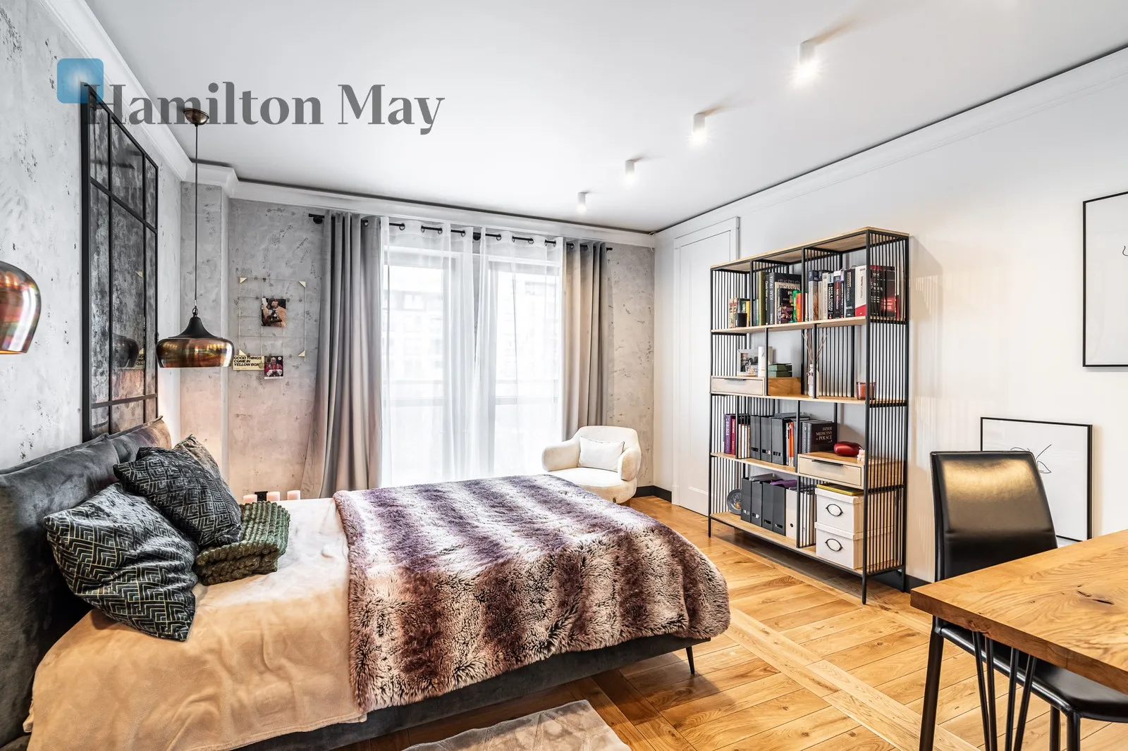 Distance to centre: 2.04 km Level: 2 Price: 3490000 PLN Bedrooms: 3 Bathrooms: 3 - slider