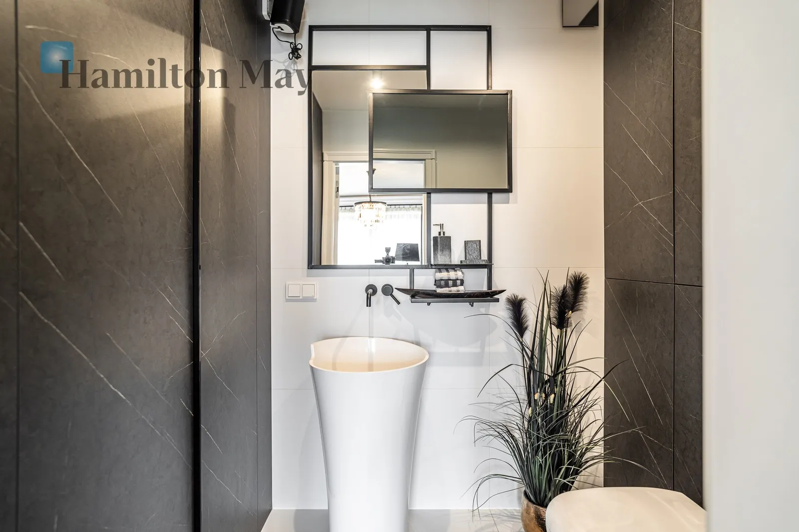 Street: Przemysłowa Region: Podgórze Subregion: Zabłocie - slider