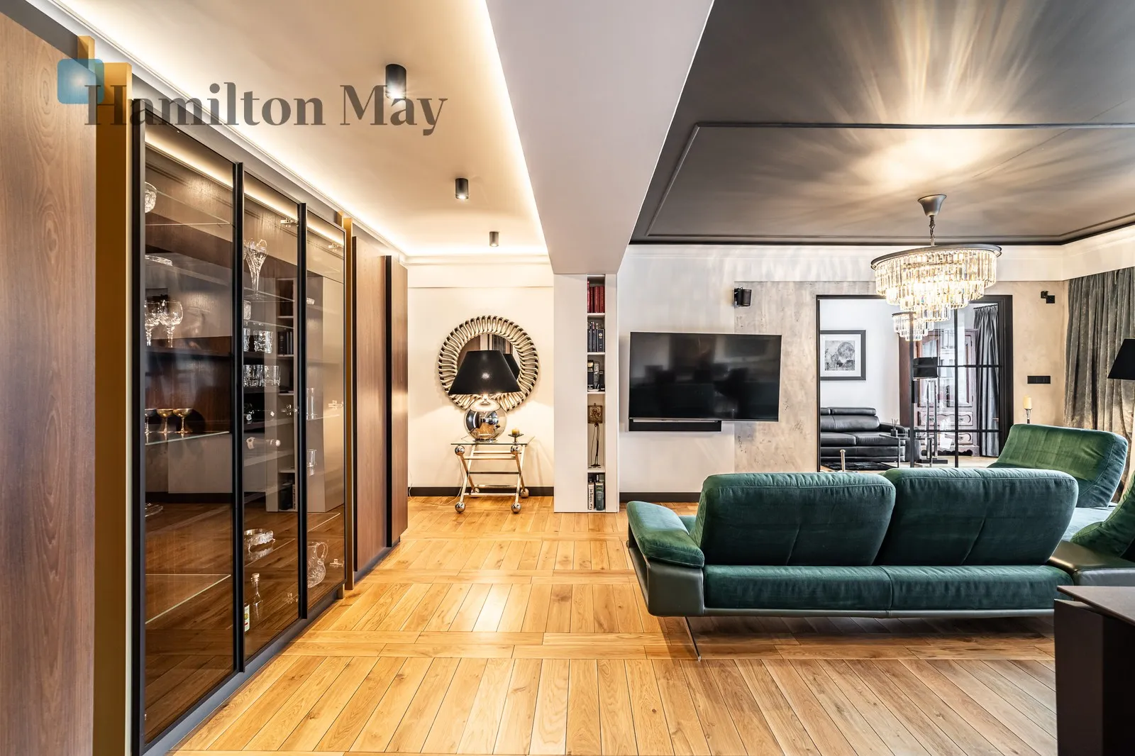 Region: Podgórze Subregion: Zabłocie Distance to centre: 2.04 km Level: 2 Price: 3490000 PLN Bedrooms: 3 Bathrooms: 3 - slider