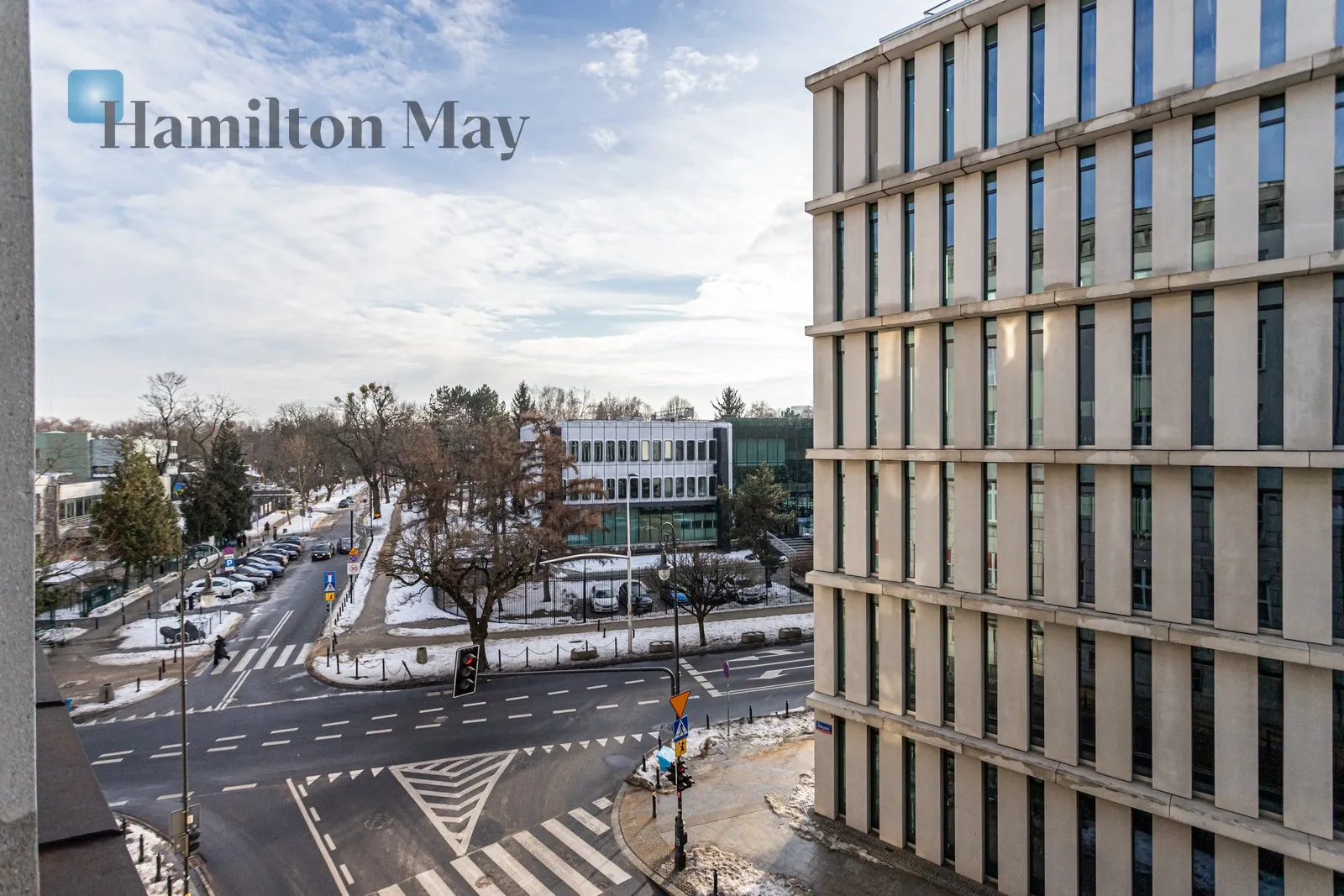 Street: Wiejska Region: Śródmieście Subregion: Śródmieście Południowe Distance to centre: 1.25 km Level: 3 Price: 6000 PLN - slider