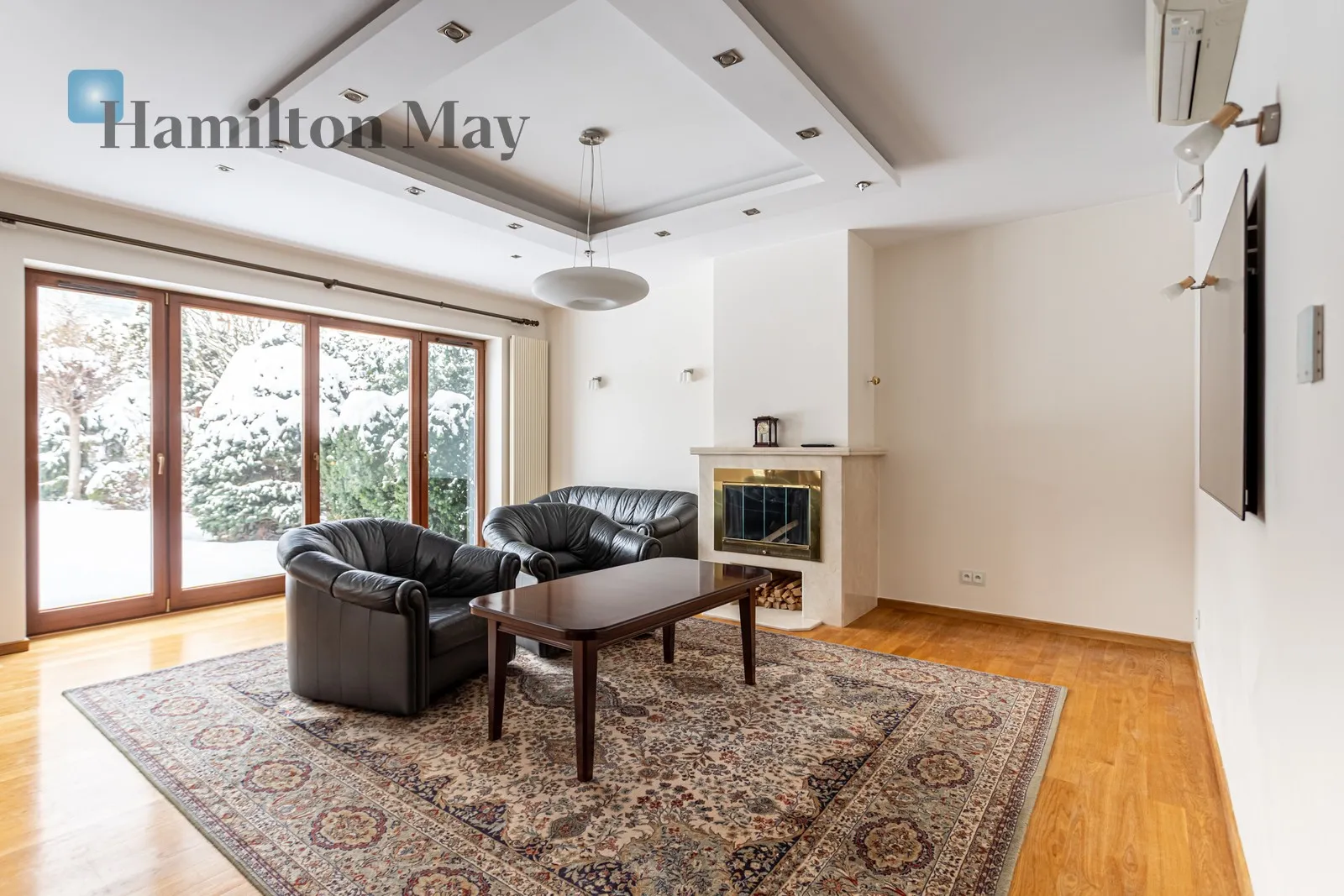 Region: Mokotów Subregion: Wyględów Distance to centre: 4.21 km Price: 20000 PLN Bedrooms: 3 - slider