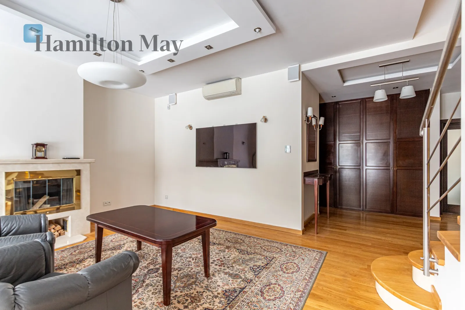 Street: Rymarska Region: Mokotów Subregion: Wyględów Distance to centre: 4.21 km - slider