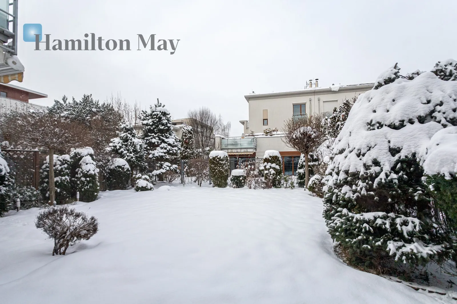 Subregion: Wyględów Distance to centre: 4.21 km Price: 20000 PLN Bedrooms: 3 - slider