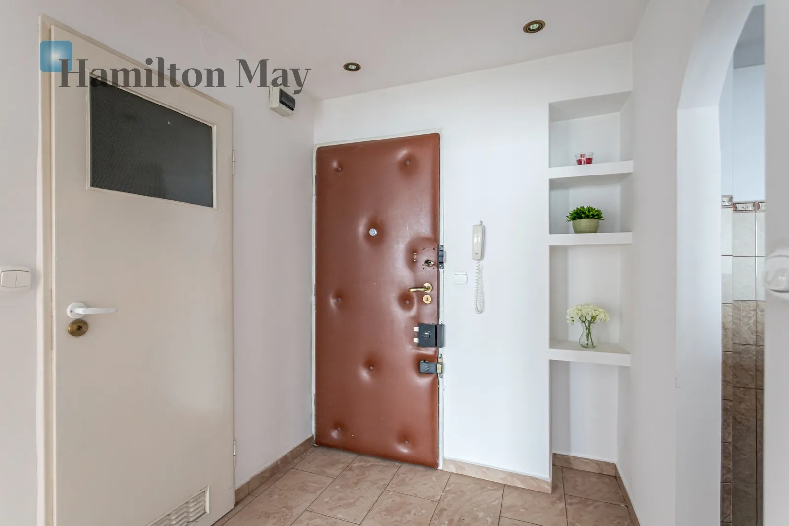 Street: Fabryczna Region: Śródmieście Subregion: Powiśle Distance to centre: 2.07 km Level: 13 Price: 720000 PLN Bedrooms: 1 Bathrooms: 1 - slider