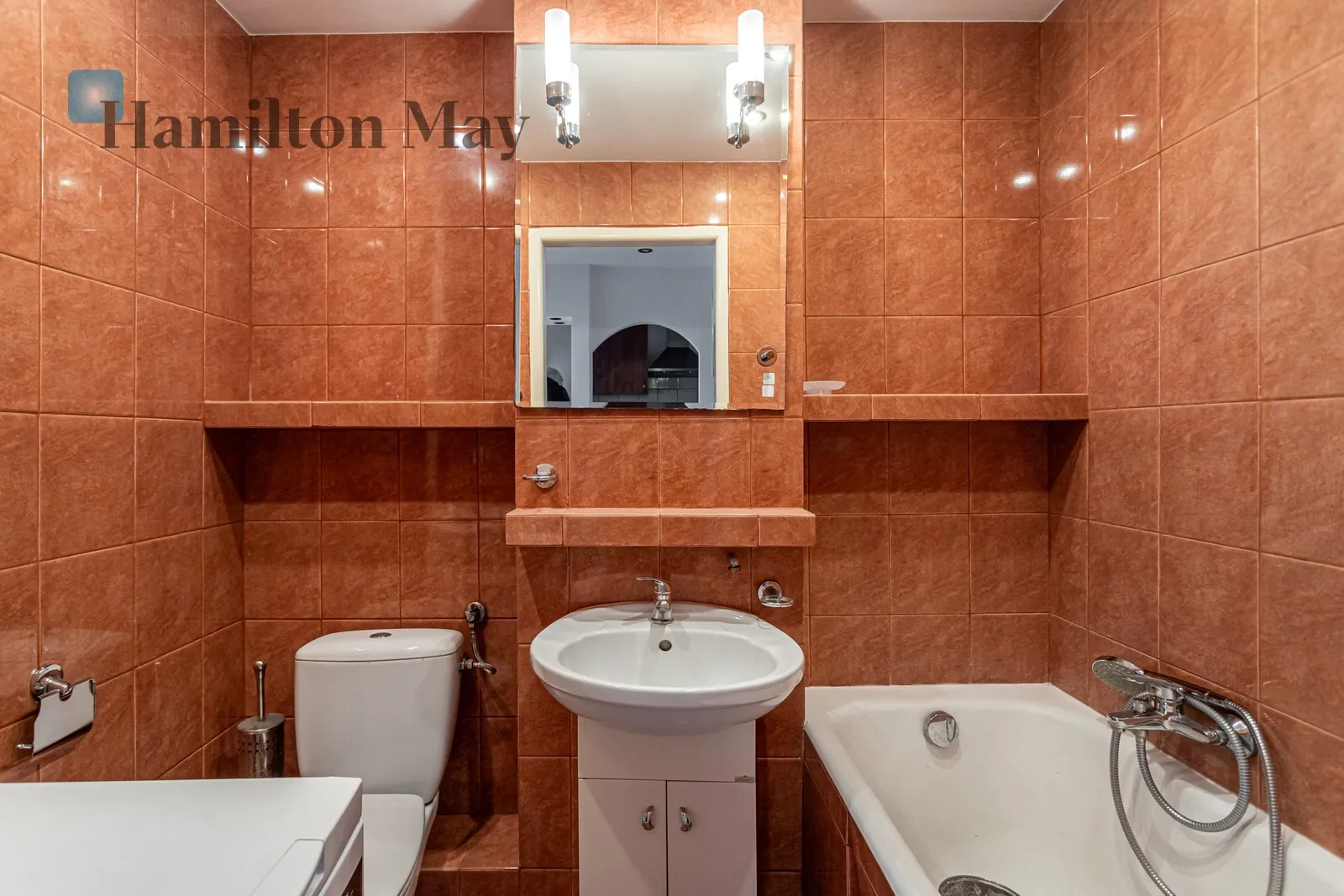 Subregion: Powiśle Distance to centre: 2.07 km Level: 13 Price: 720000 PLN Bedrooms: 1 Bathrooms: 1 Size: 38.24m2 - slider