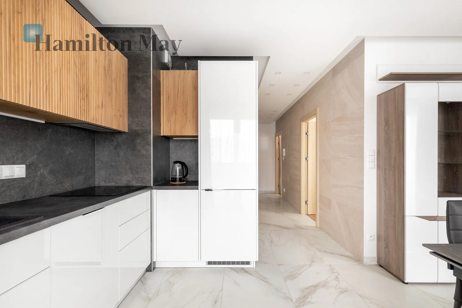 City: Kraków Street: Stanisława Lema Region: Czyżyny Distance to centre: 3.71 km Level: 4 Price: 4500 PLN - slider