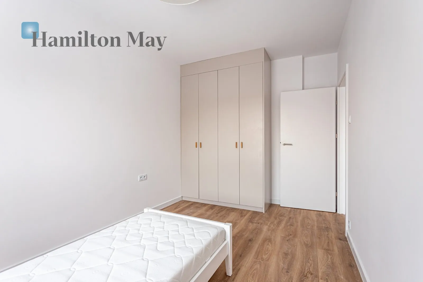 Cztery pokoje | 75.83 m2 | Ogród | Szybkie połączenie z centrum - slider