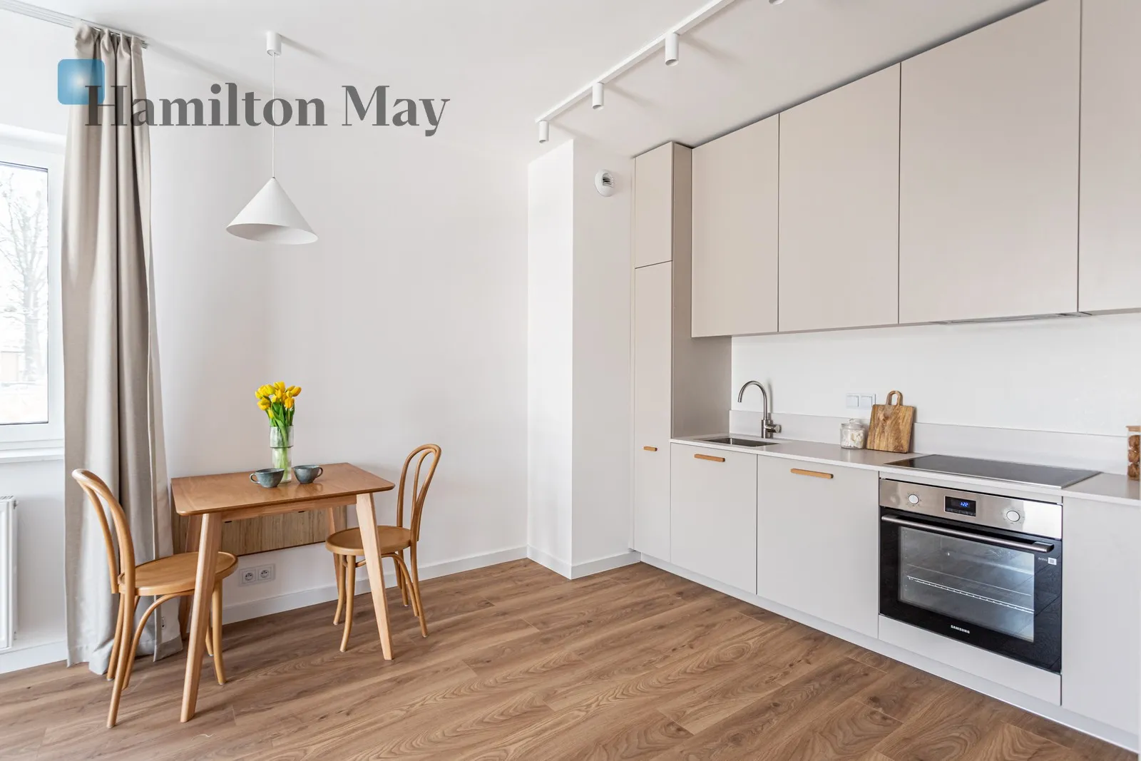 Region: Włochy Subregion: Raków Distance to centre: 5.73 km Price: 1011000 PLN Bedrooms: 1 Bathrooms: 1 Size: 53.44m2 - slider