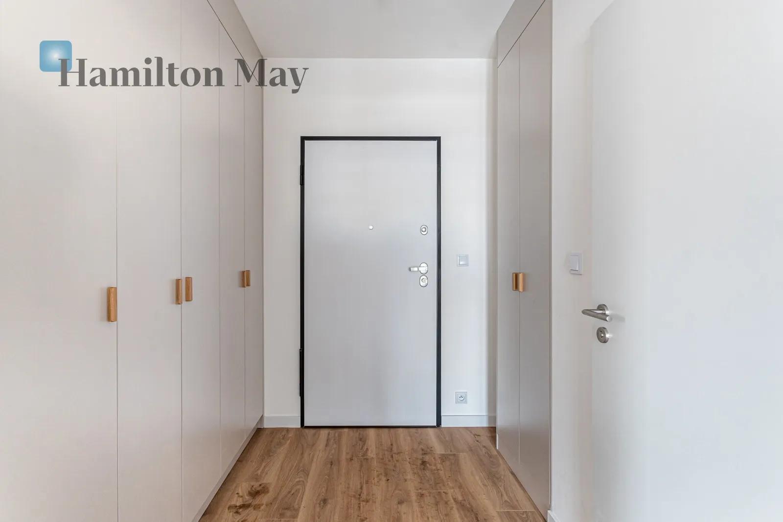 Subregion: Raków Distance to centre: 5.73 km Price: 1011000 PLN Bedrooms: 1 Bathrooms: 1 - slider