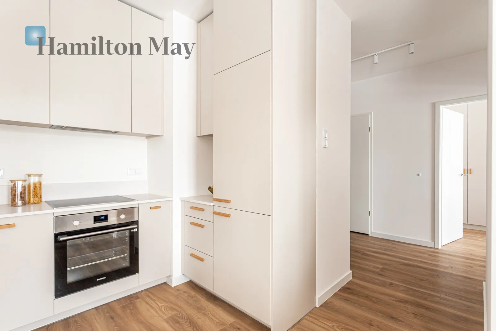 Дві спальні | 53,33 м2 | Балкон | Італія - slider