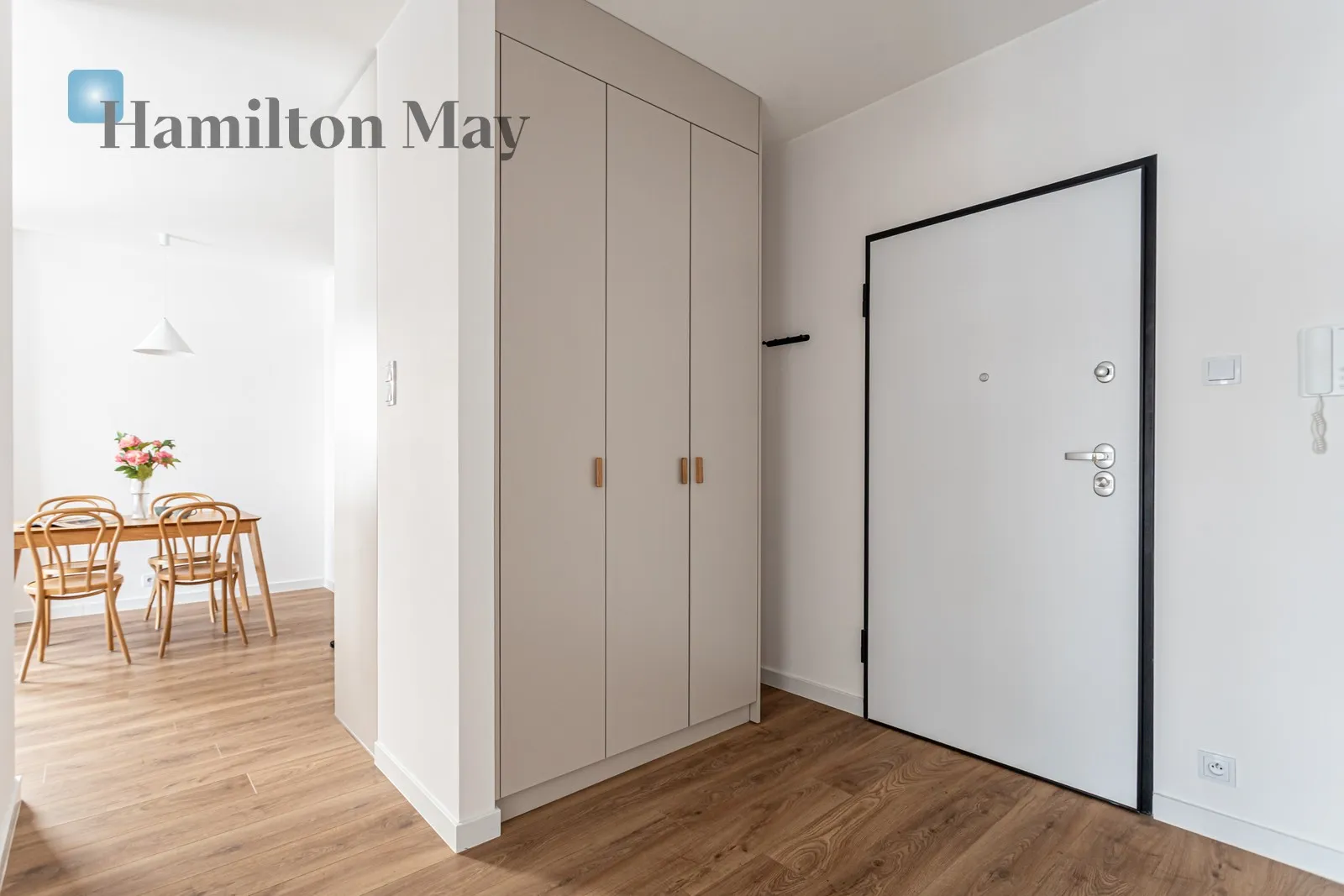 Дві спальні | 53,33 м2 | Балкон | Італія - slider