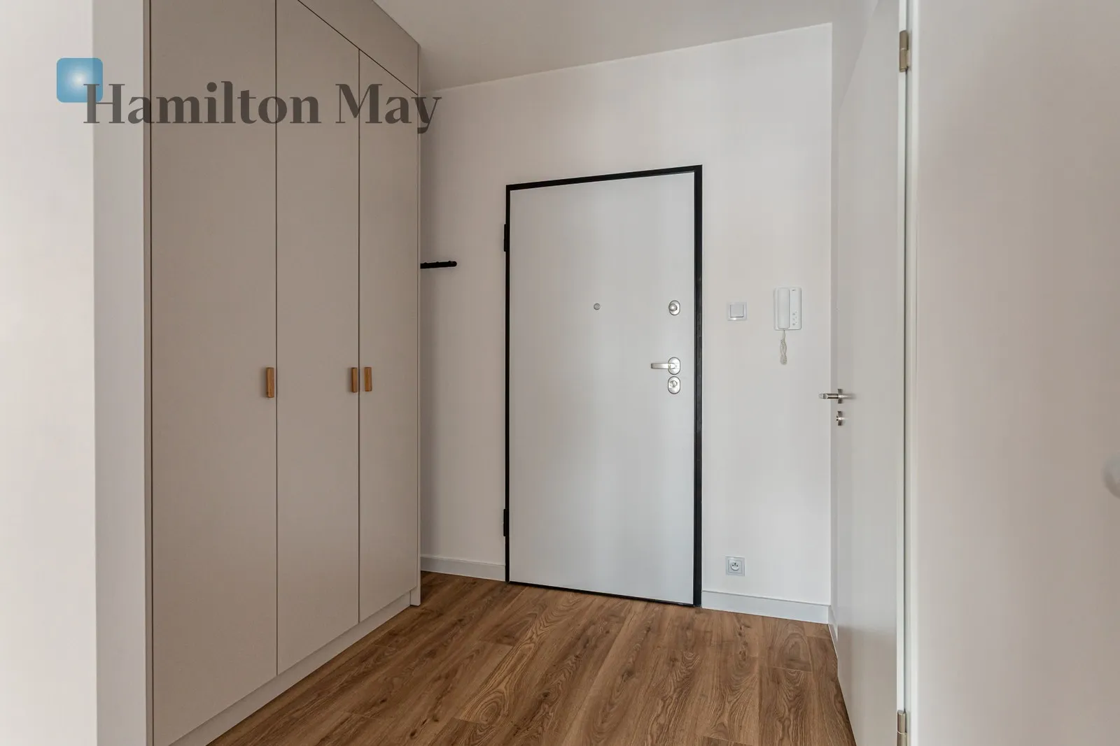 Дві спальні | 53,33 м2 | Балкон | Італія - slider