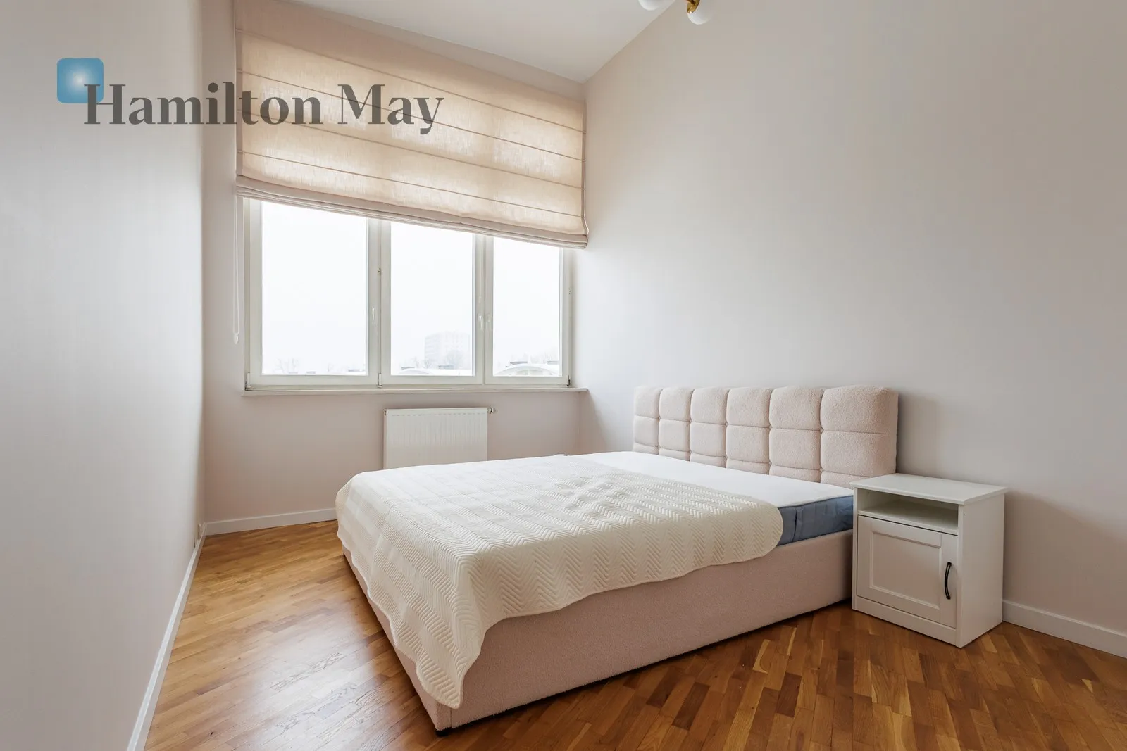 Ostatnie piętro z wysokimi sufitami | 200 m od metra Kondratowicza  - slider