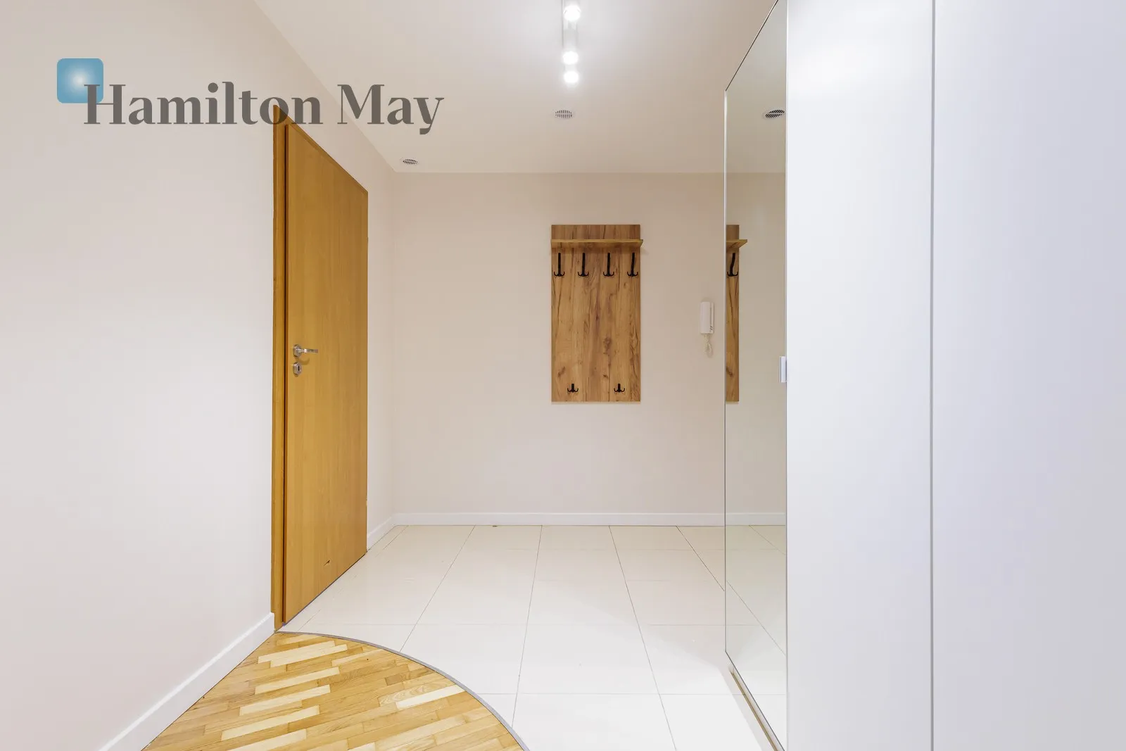 Ostatnie piętro z wysokimi sufitami | 200 m od metra Kondratowicza  - slider