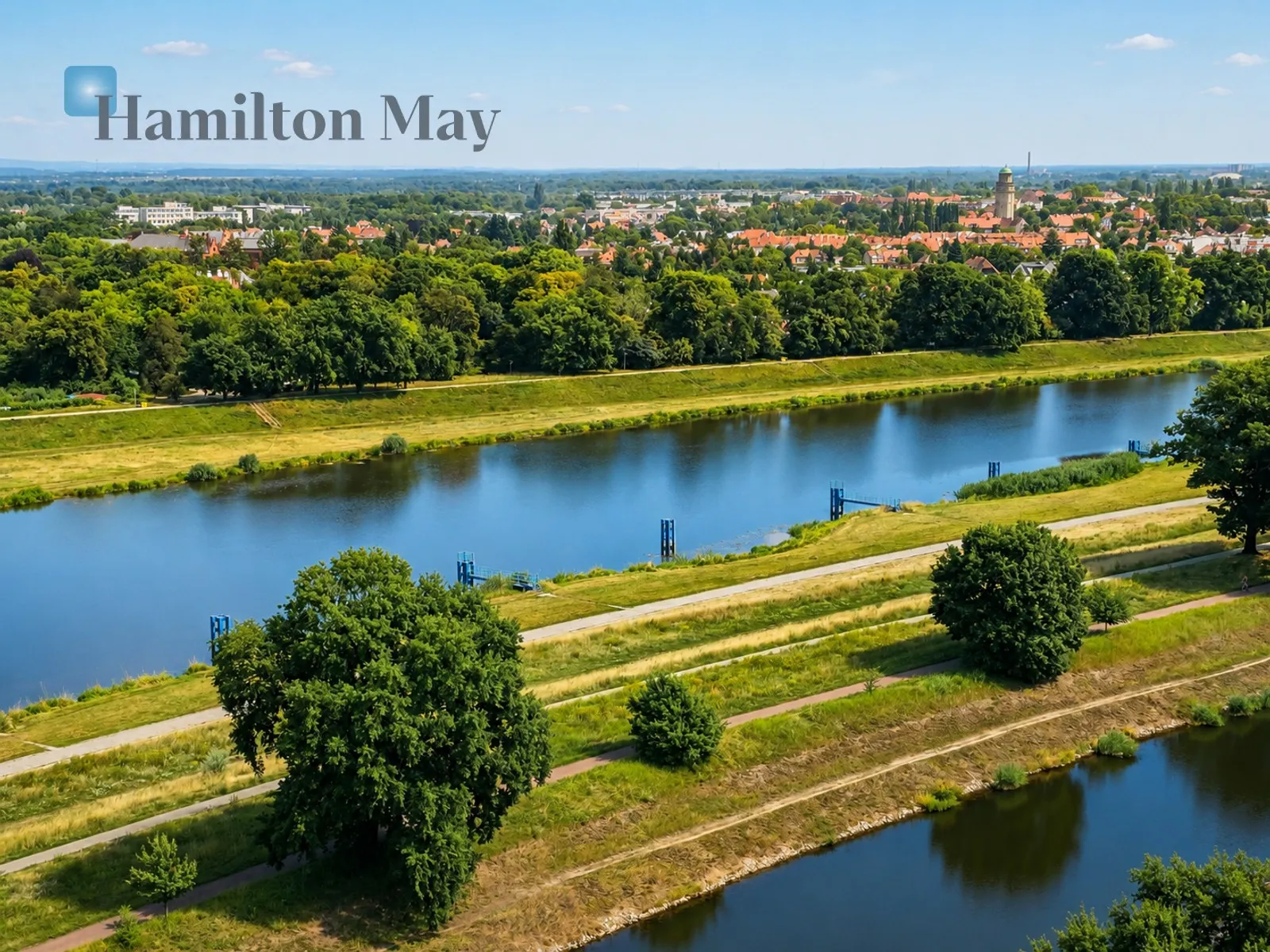 Street: Antoniego Słonimskiego Region: Psie Pole Subregion: Kleczków Distance to centre: 2.56 km Level: 15 Price: 3000 PLN Bedrooms: 1 Bathrooms: 1 Size: 40.37m2 Price/m2: 74 PLN - slider