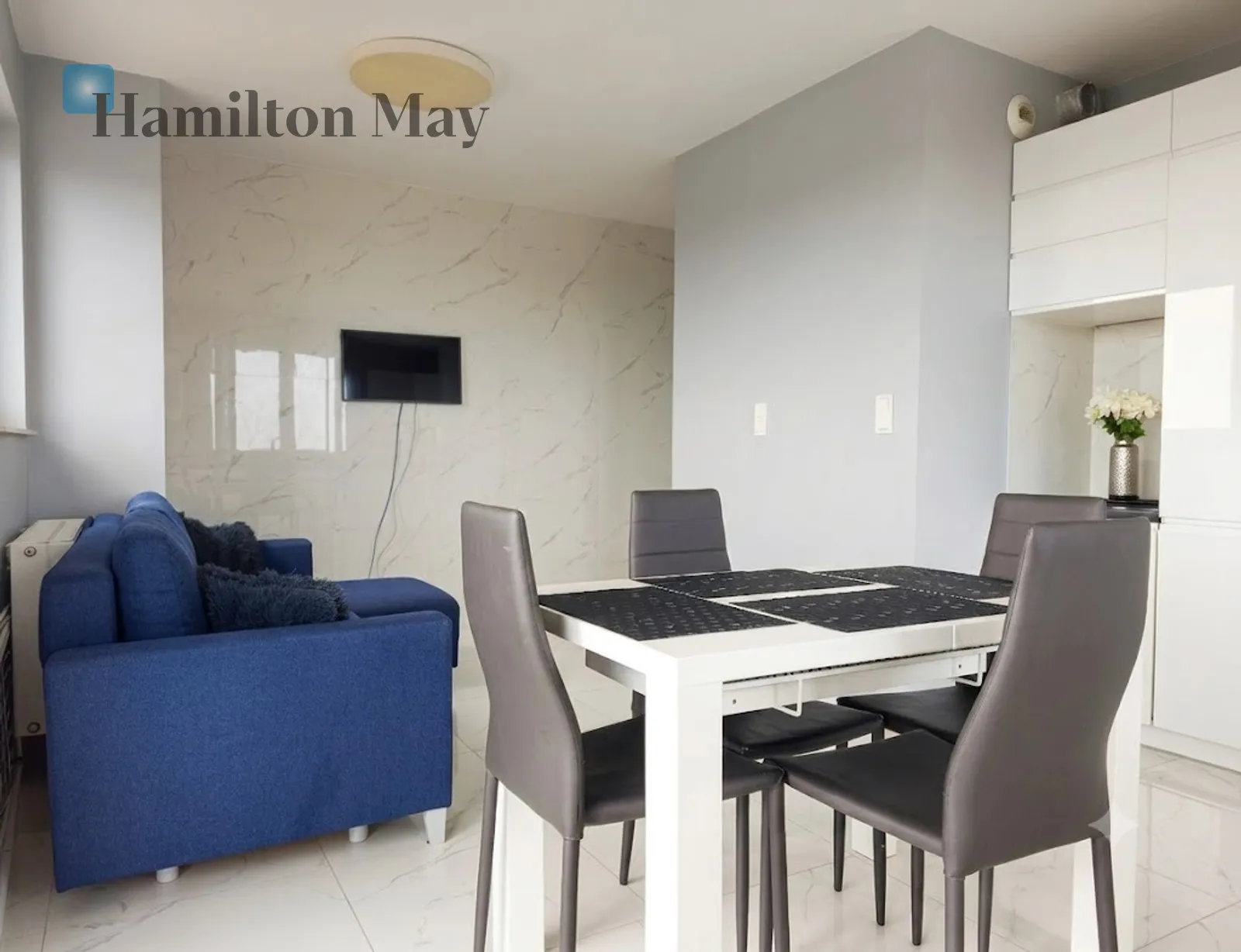 Street: Antoniego Słonimskiego Region: Psie Pole Subregion: Kleczków Distance to centre: 2.56 km Level: 15 Price: 3000 PLN Bedrooms: 1 Bathrooms: 1 - slider
